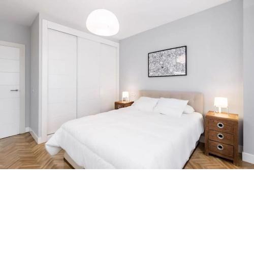 Modern Apartment - Near Bernabéu