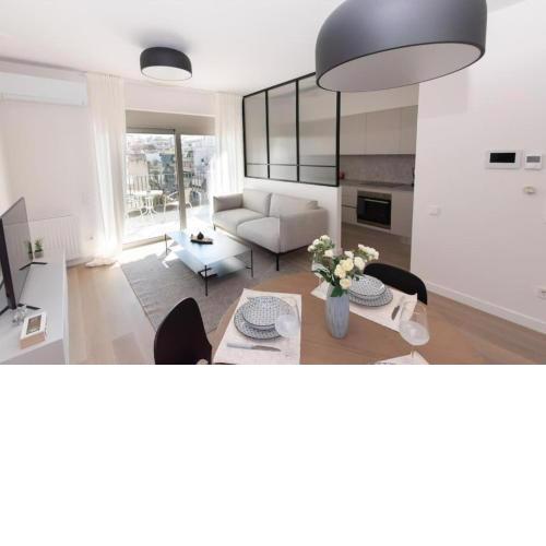 Modern apartment close to Athens city center (Form_F2)