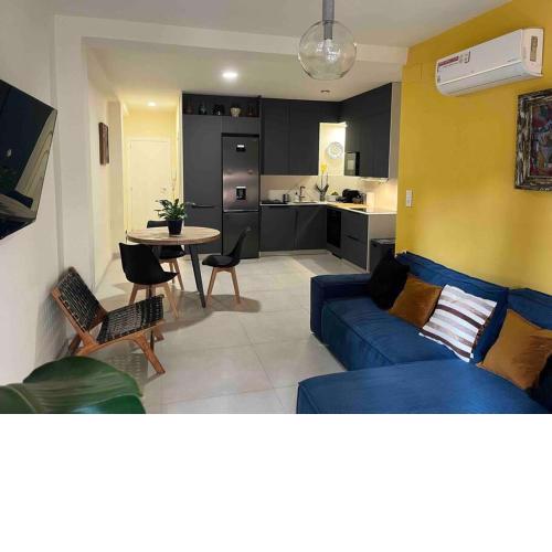 Modern apartment in heart of city