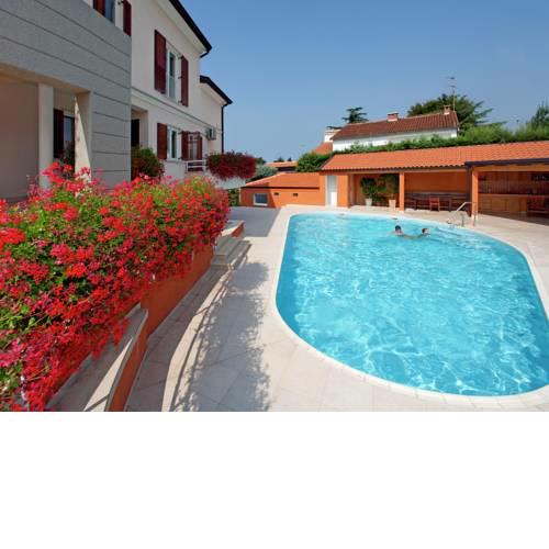 Modern Apartment in Porec Croatia with Swimming Pool