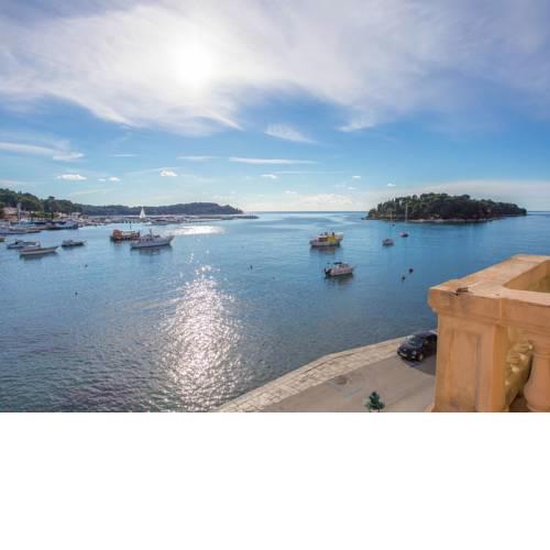 Modern Apartment in Rovinj with Seaview