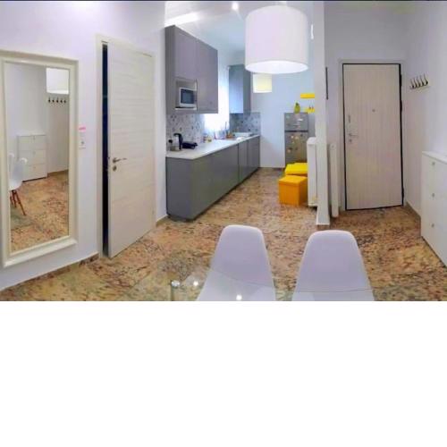 Modern apartment near the sea and Acropolis