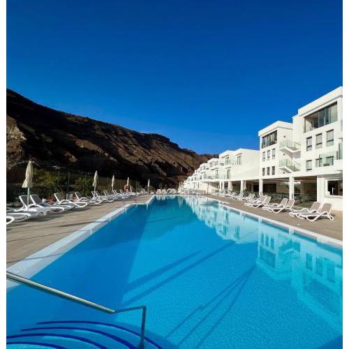 Modern apartment with shared pool