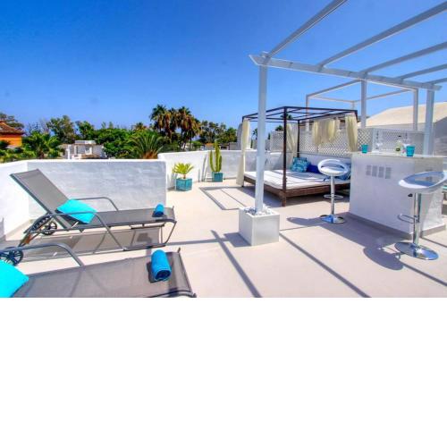 Modern Beach Penthouse