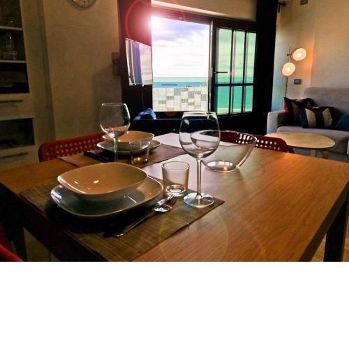 MODERN & BRIGHT flat - 2 MIN from the SEA