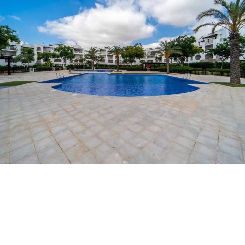 Modern Bright Two Bedroom Apartment With Pool Views - CO1011LT