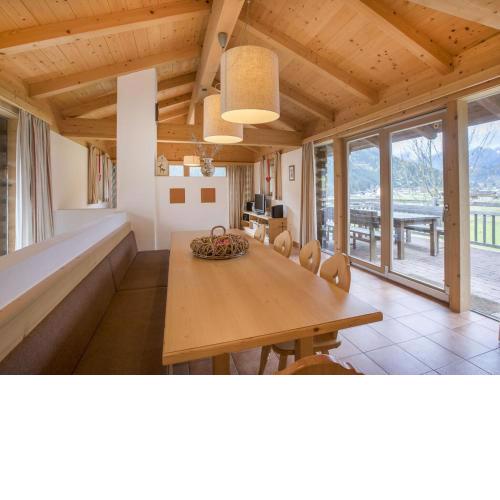 Modern chalet with sauna, close to Königsleiten