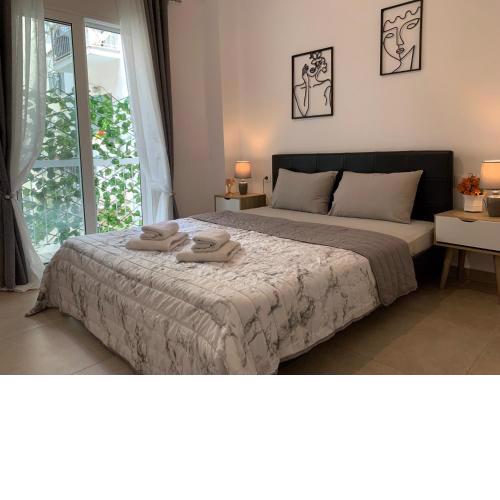 Modern Charm: Stylish Apartment in Central Athens