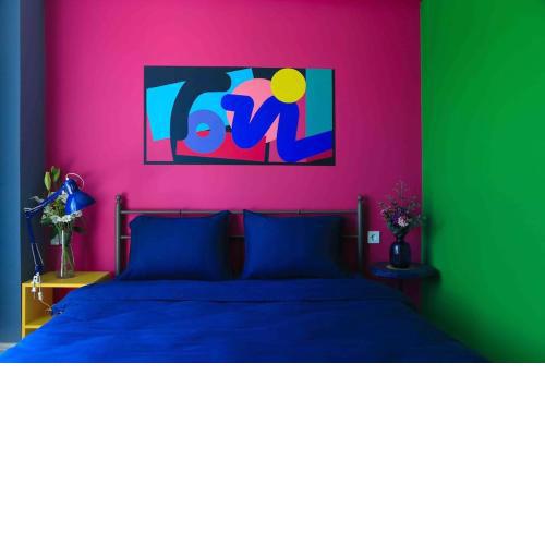 Modern &Colourful Apt