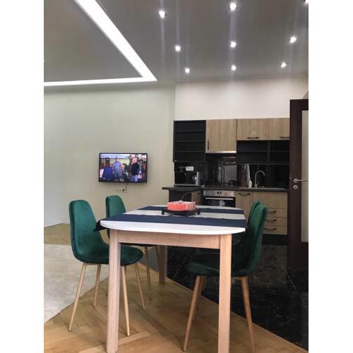 Modern Deak apartment, CITY CENTER