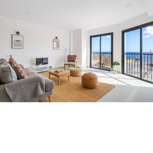 Modern Design House with Roof Terrace
