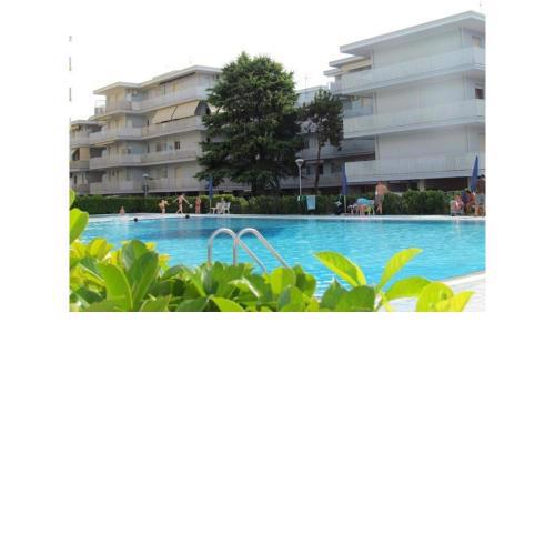 Modern flat in a Resort with Pools, Tennis courts and volleyball