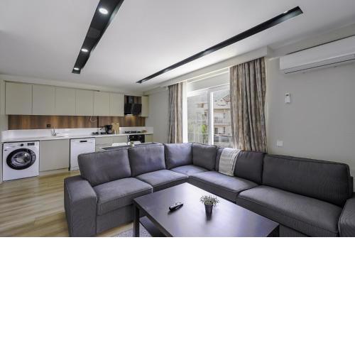 Modern Flat w Balcony 5 min to Beach in Kemer