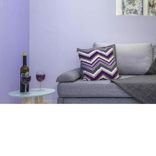 Modern fully-equipped house, 5 min walk from metro