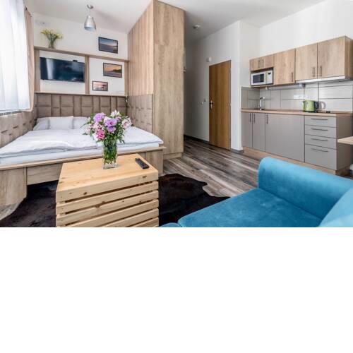 Modern fully equipped studio with parking