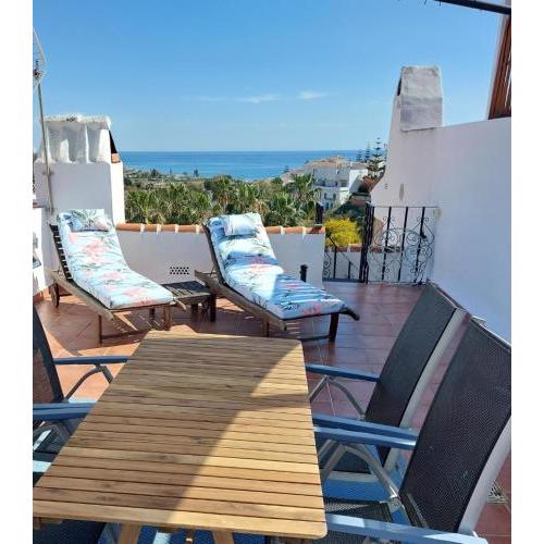 Modern furnished, roof terrace, beautiful seaview