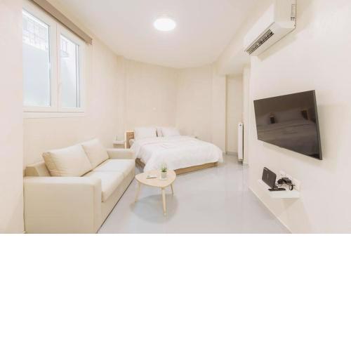 Modern hiding place in the heart of Athens