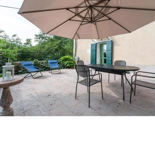 Modern Holiday Home in Romano with Garden