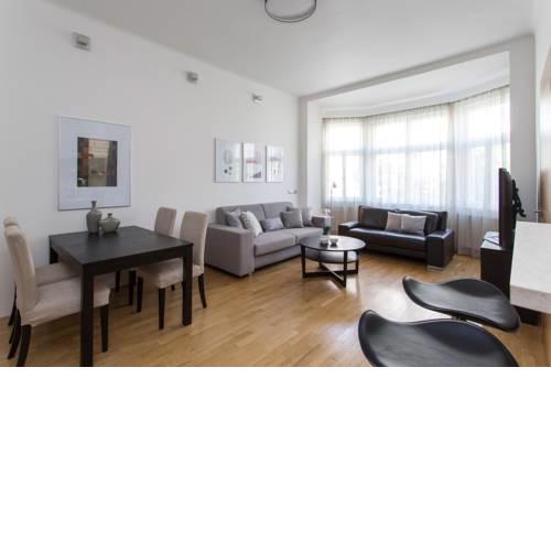 Modern NEW apartment in residential district