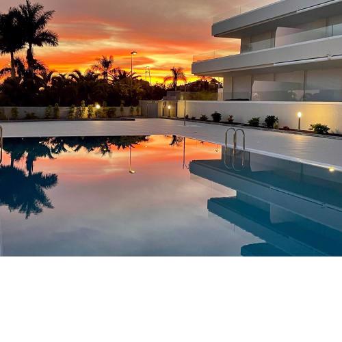 Modern new apartment Las Terrazas de Costa Adeje. Heated pool, big terrace and private parking