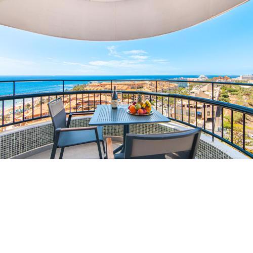 Modern Ocean View Apartment PH12