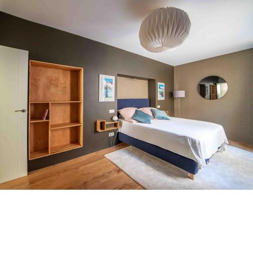 Modern penthouse close to Gran Via ~ Big Terrace~