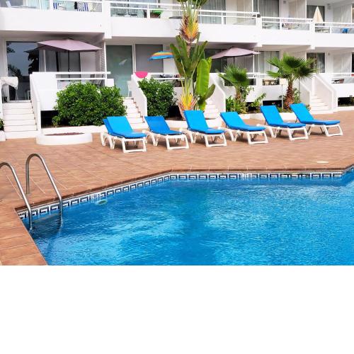 Modern pool front apartment in Las Americas
