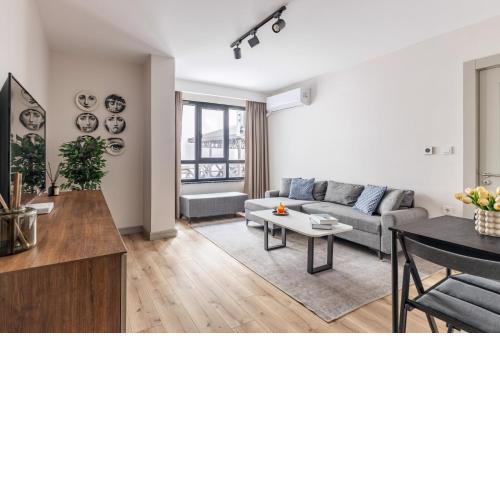 Modern Residence 10 min to Metro and Miniaturk