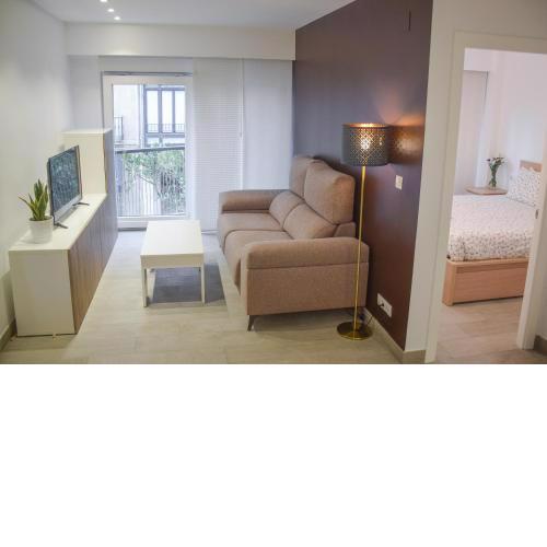 Modern & spacious apartment near La Concha Bay