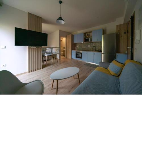 Modern studio in Dafni up to 3 prs-4min from metro