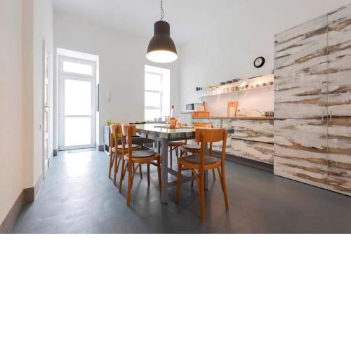 Modern stylish 2 bedroom holiday apartment