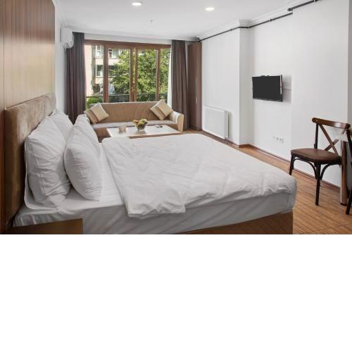 Modern Suites