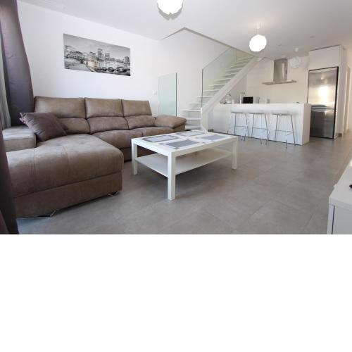 Modern Townhouse San Pedro Ref 4762