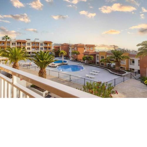Modern trendy 1BR Ground Floor Apartment Callao Salvaje