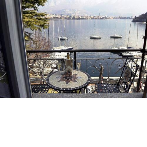 Modern und geschmackvoll eingerichtete Ferienwohnung mit Seeblick, direkt am Comer See gelegen