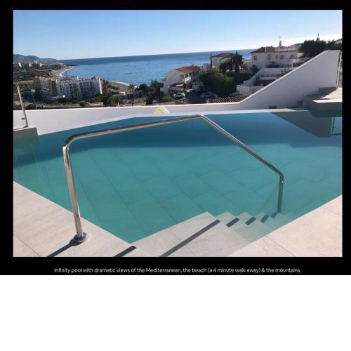 Modern Villa + Infinity Pool. Best views in Nerja!