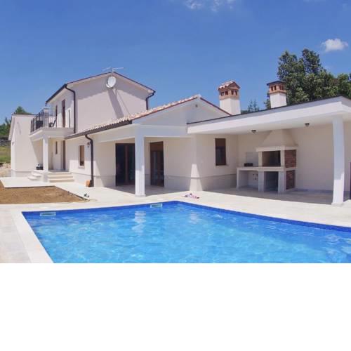 Modern Villa inSveti Lovrec Labinsk with Pool