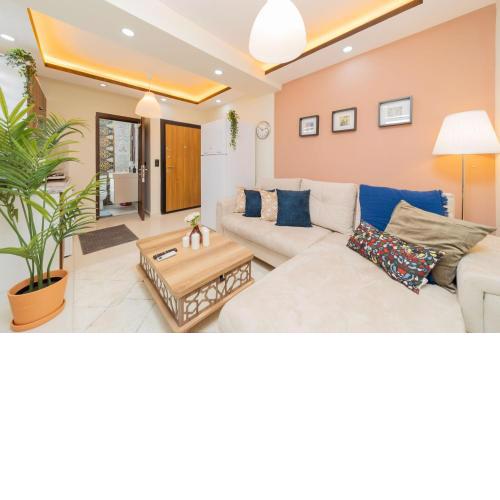 Modern Well Appointed Flat in Antalya Muratpasa