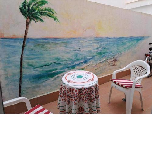 Moderne Ferienwohnung mit kleinem Patio am Playa de Los Locos
