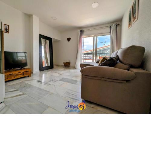 Modernised 3 bedroom Dulpex Apt in Villamartin VM37