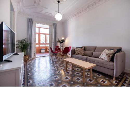 MODERNIST AND ELEGANT APARTMENT IN BCN CITY CENTER