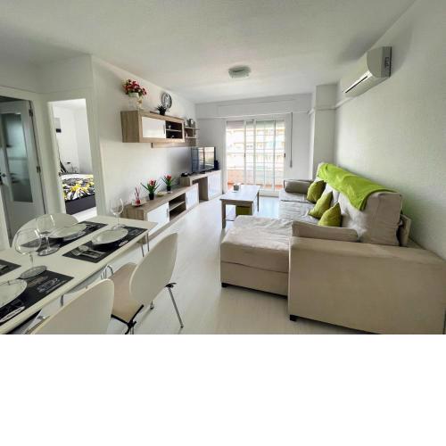 Modernized 2 Bed Apt with Com pool PP27
