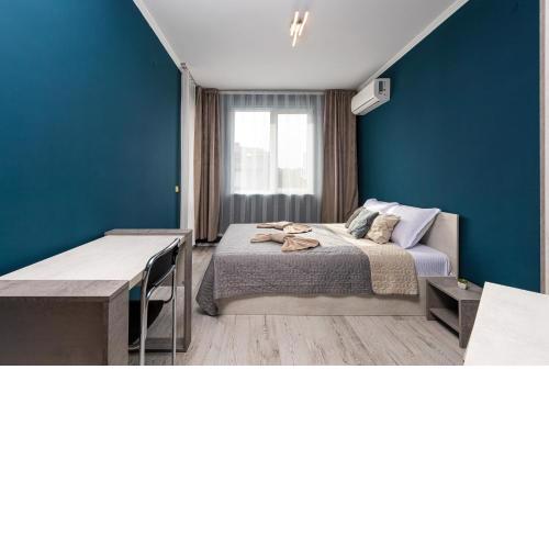 Modernly-designed 1BD Apartment with a Nice Terrace