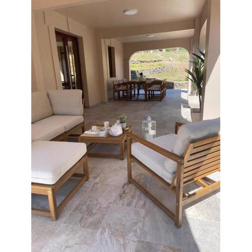 Moderno apartamento con jardín