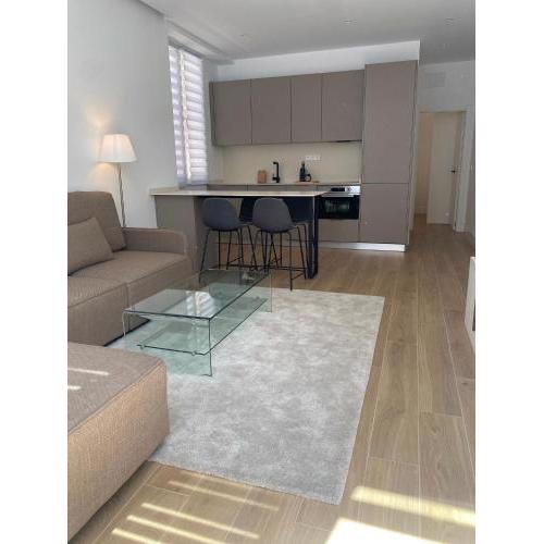 Moderno Apartamento en Bernabéu by Exyca