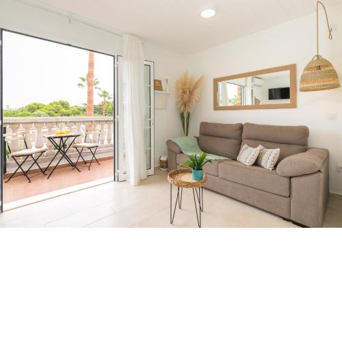 Moderno apartamento en Calan Bosch- C10