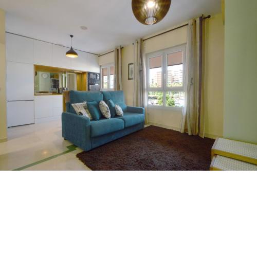 Moderno apartamento frente a la playa y el centro