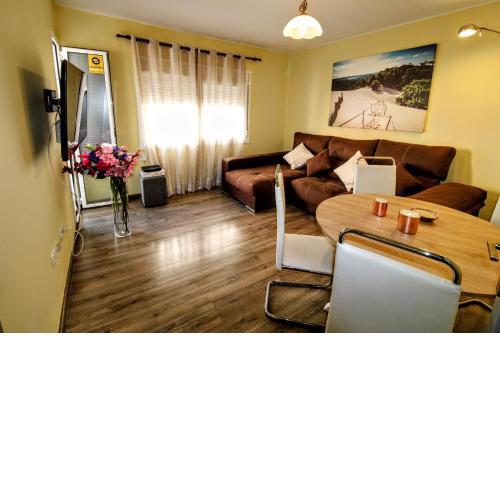 MODERNO APARTAMENTO MUY CERCA DE BARCELONA