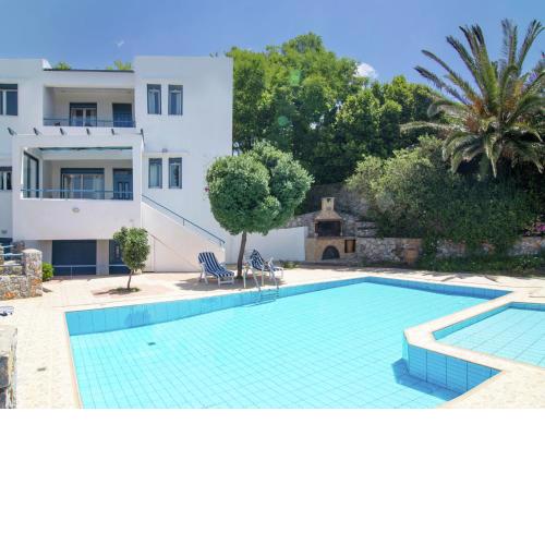 Modish Villa in Lefkogia Crete with Swimming Pool