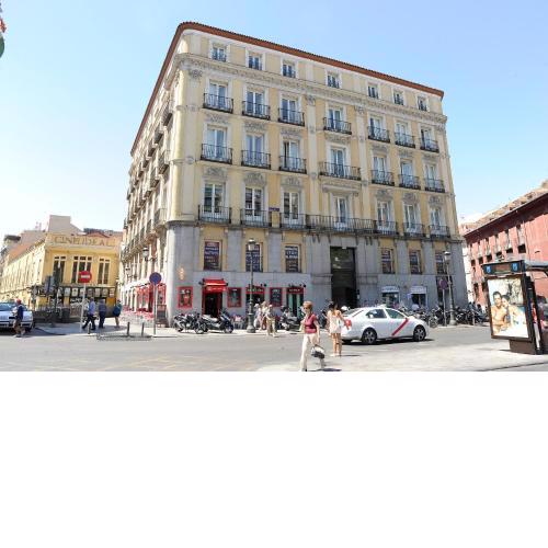 Mola Suites